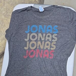 Jonas Brothers tee shirt